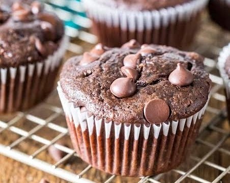 Healthy Chocolate Zucchini Muffins Everyone Loves suggested serving