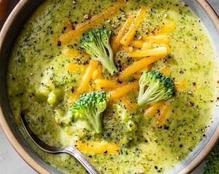 Viral 20 Minute Creamy Broccoli Cheddar Soup Secret suggested serving