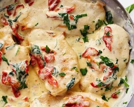 Viral Creamy Tuscan Garlic Crockpot Chicken suggested serving